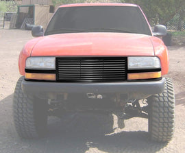 ARMORDILLO® 1998-2004 Chevrolet S10 Horizontal Style Front Grille -Matte Black