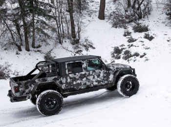 armordillo-chase-rack-forjeep-gladiator-roll-bar-for-gladiator